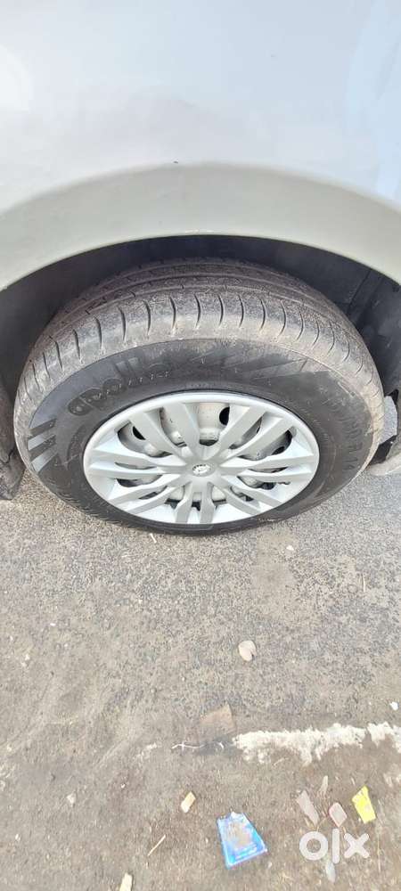 Maruti Suzuki Swift Dzire Lxi Optional-o, 2011, Petrol