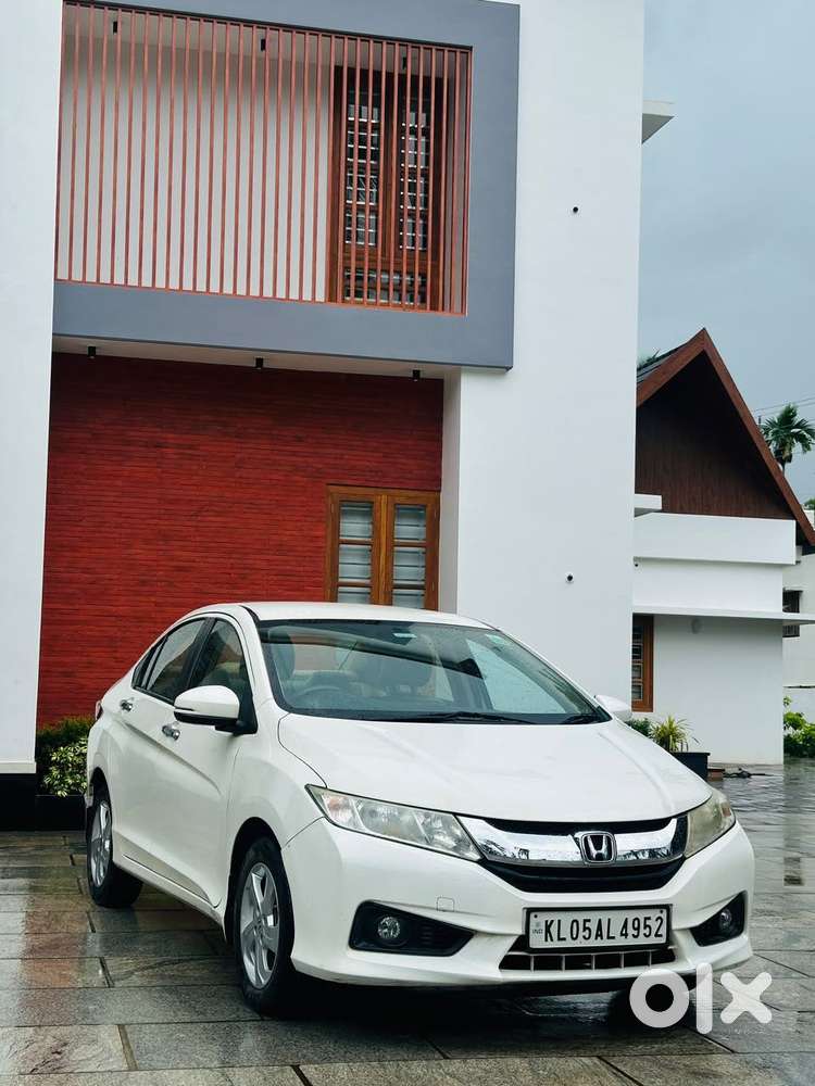 Honda City V Mt, 2015, Petrol