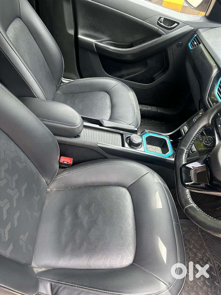Tata Nexon Ev Xz Plus Dark Edition, 2022, Electric
