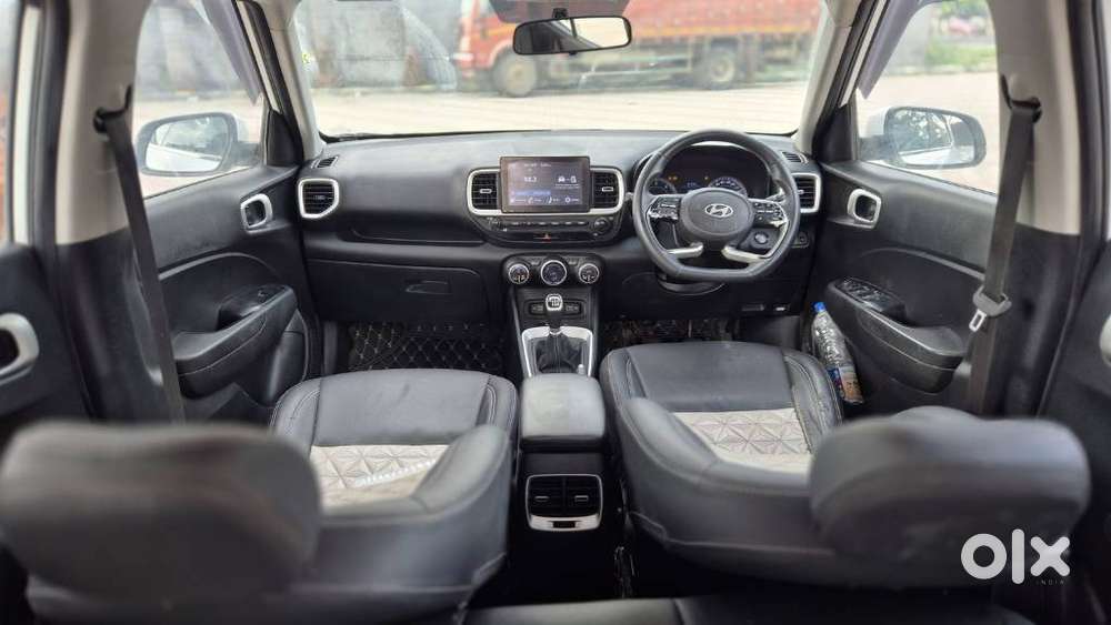 Hyundai Venue Sx (o) Mt 1.5 Diesel, 2022, Diesel