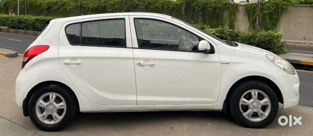 Hyundai I20 1.2 Asta, 2011, Cng & Hybrids