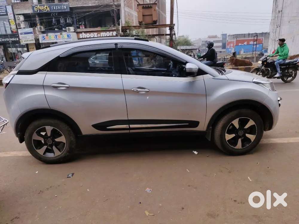 Tata Nexon 2018 Diesel 90000 Km Driven