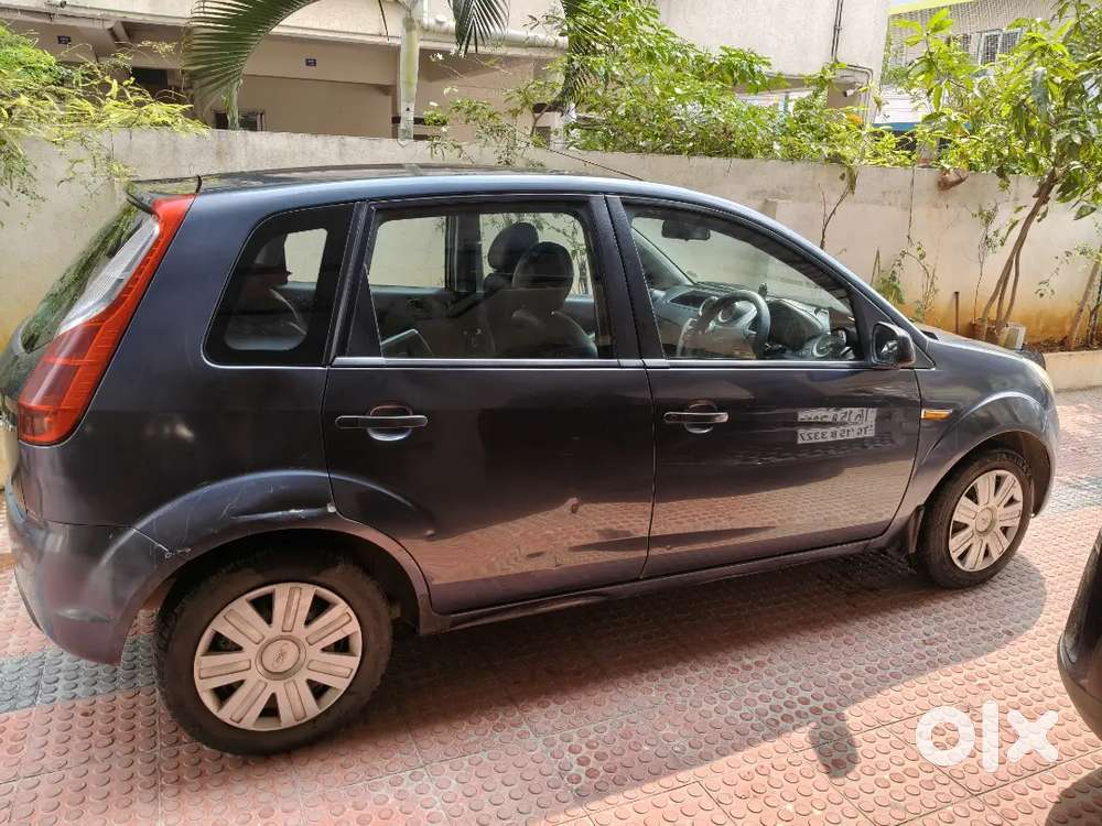Ford Figo Zxi 2011 Model