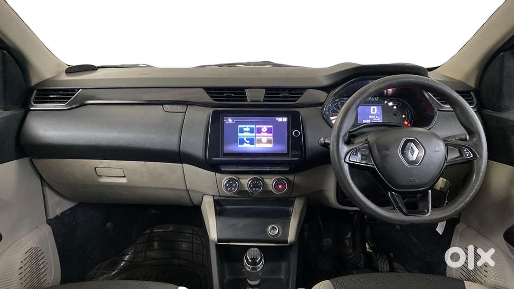 Renault Triber Rxt, 2022, Petrol