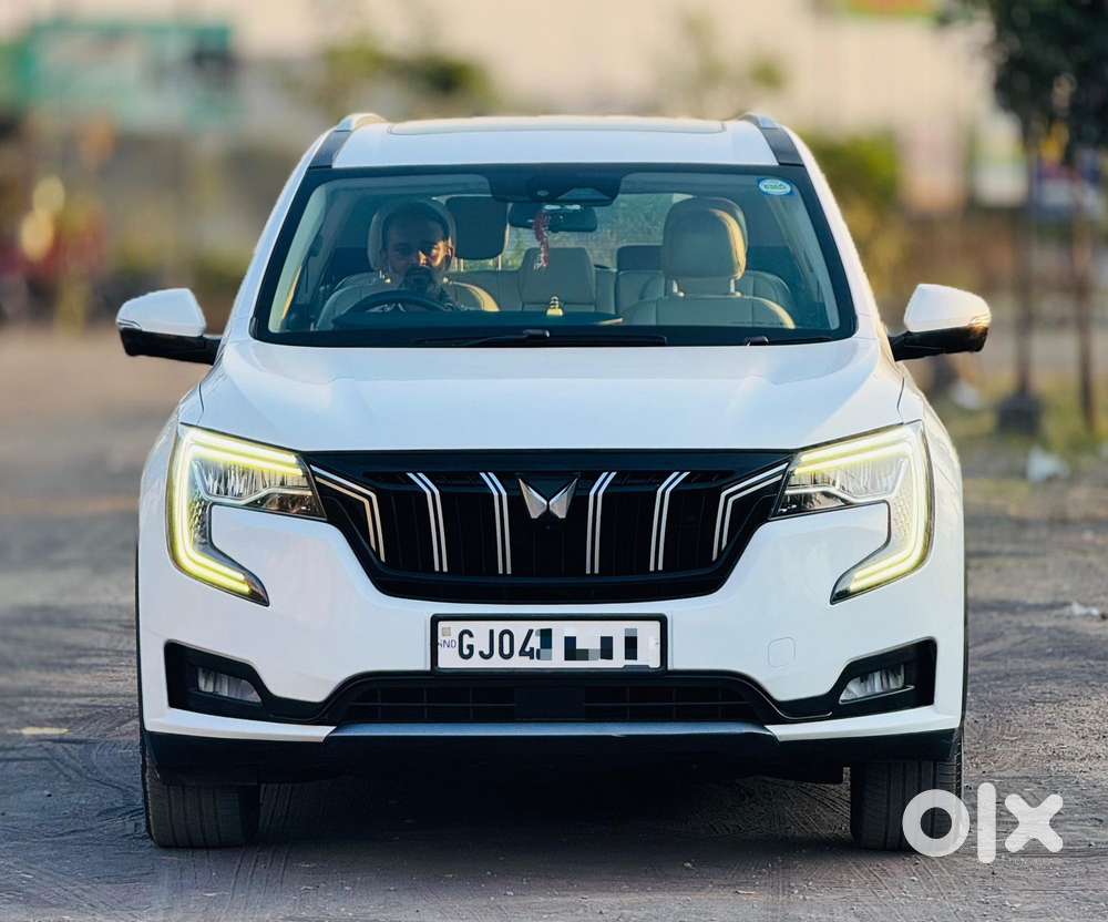 Mahindra Xuv700 2.2 Ax 7 Diesel At Luxury Pack Str Awd, 2022, Diesel