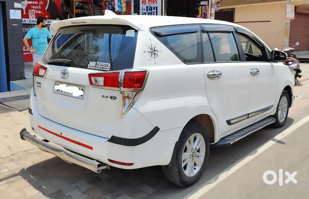 Toyota Innova Crysta 2016 Diesel 65000 Km Driven