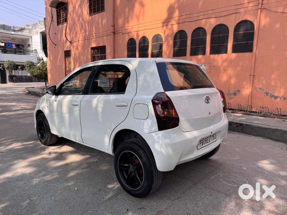 Toyota Etios Liva Gd, 2013, Petrol