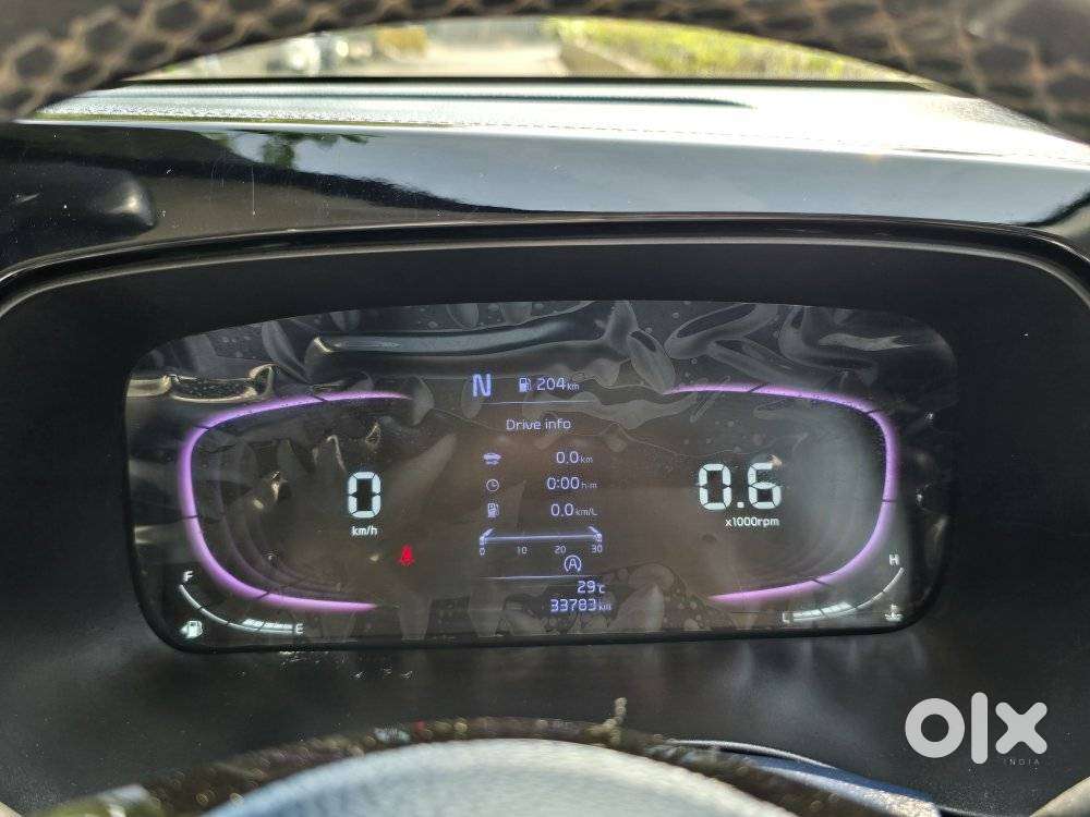 Kia Carens Luxury (o)1.5 Turbo Petrol Dct 7 Str, 2023, Petrol