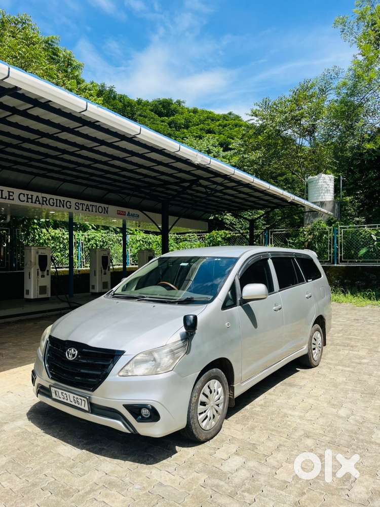 Toyota Innova Diesel 2012