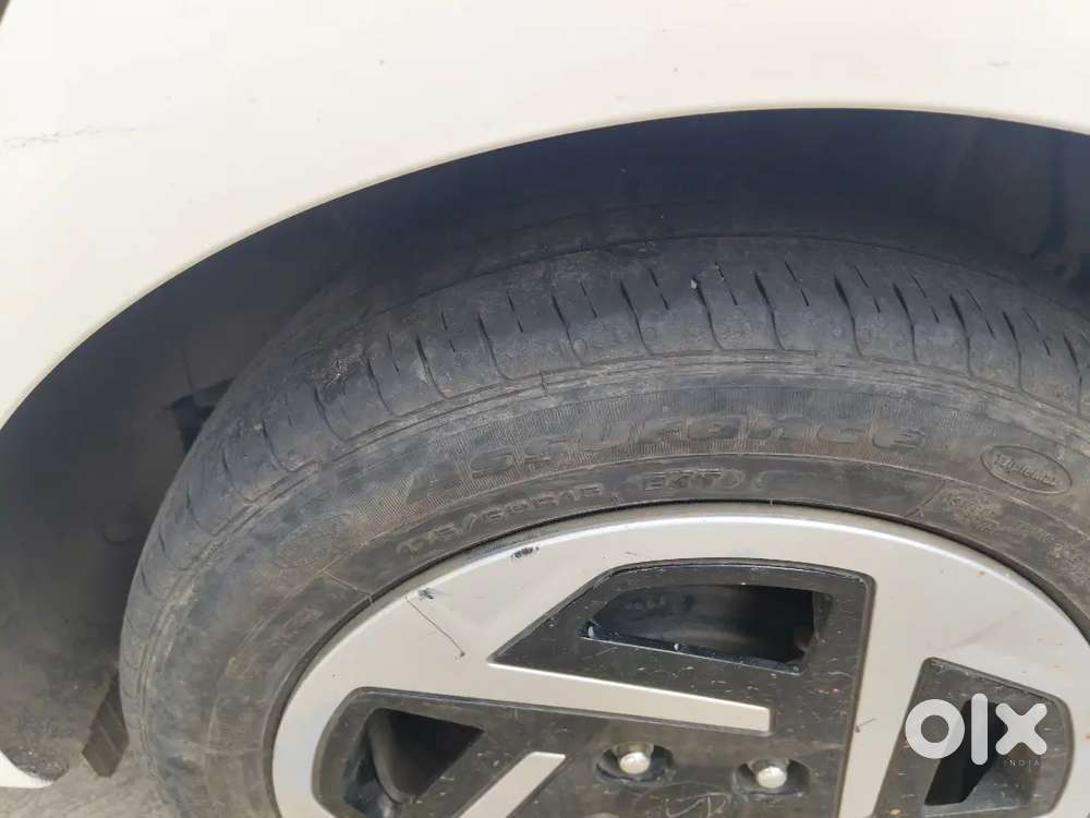 Hyundai Aura 2024 Cng & Hybrids 39704 Km Driven