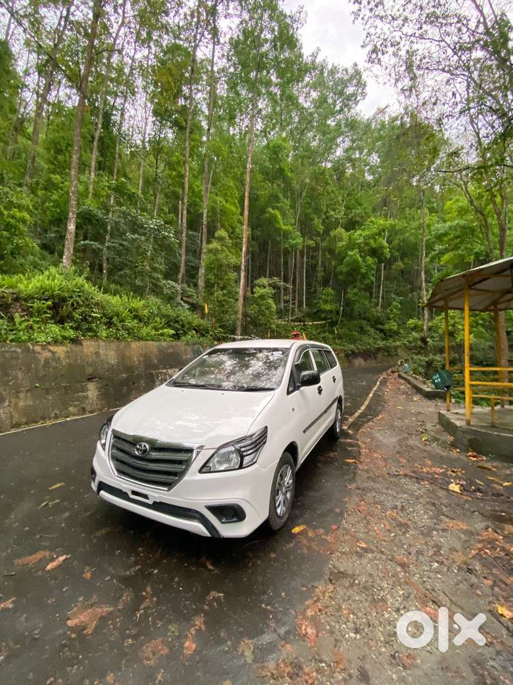 Toyota Innova 2.5 Ev (diesel) Ps 8 Seater Bs Iv, 2014, Diesel