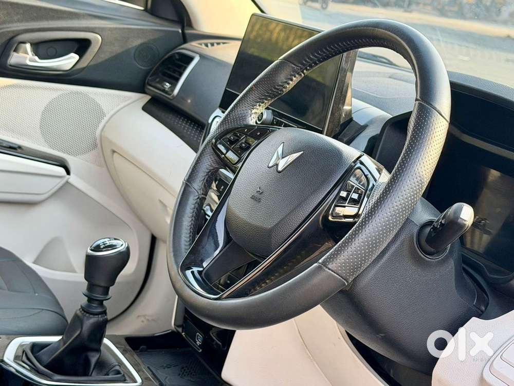 Mahindra Xuv 3xo Ax5 Ds Mt, 2024, Diesel