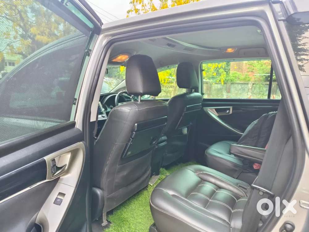 Toyota Innova Crysta [2020-ongoing] 2.4 Vx 7 Str, 2023, Diesel