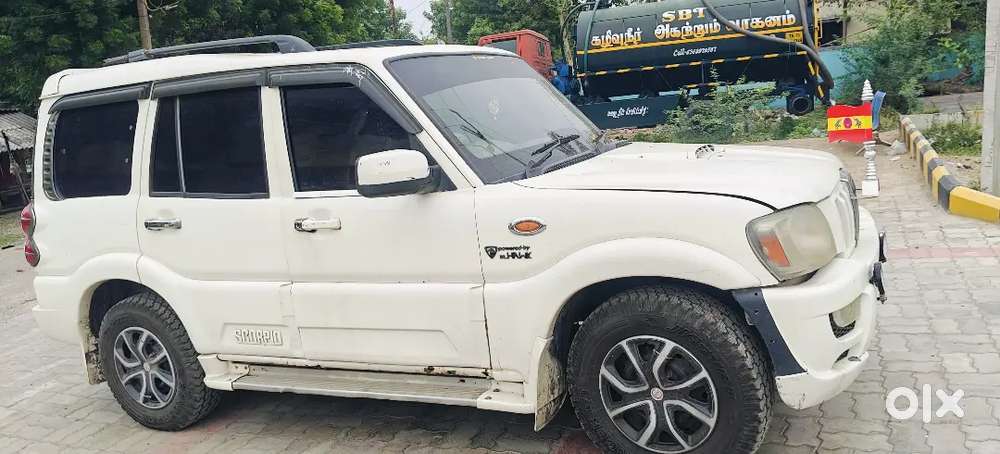 Mahindra Scorpio Classic 2012 Diesel Manual