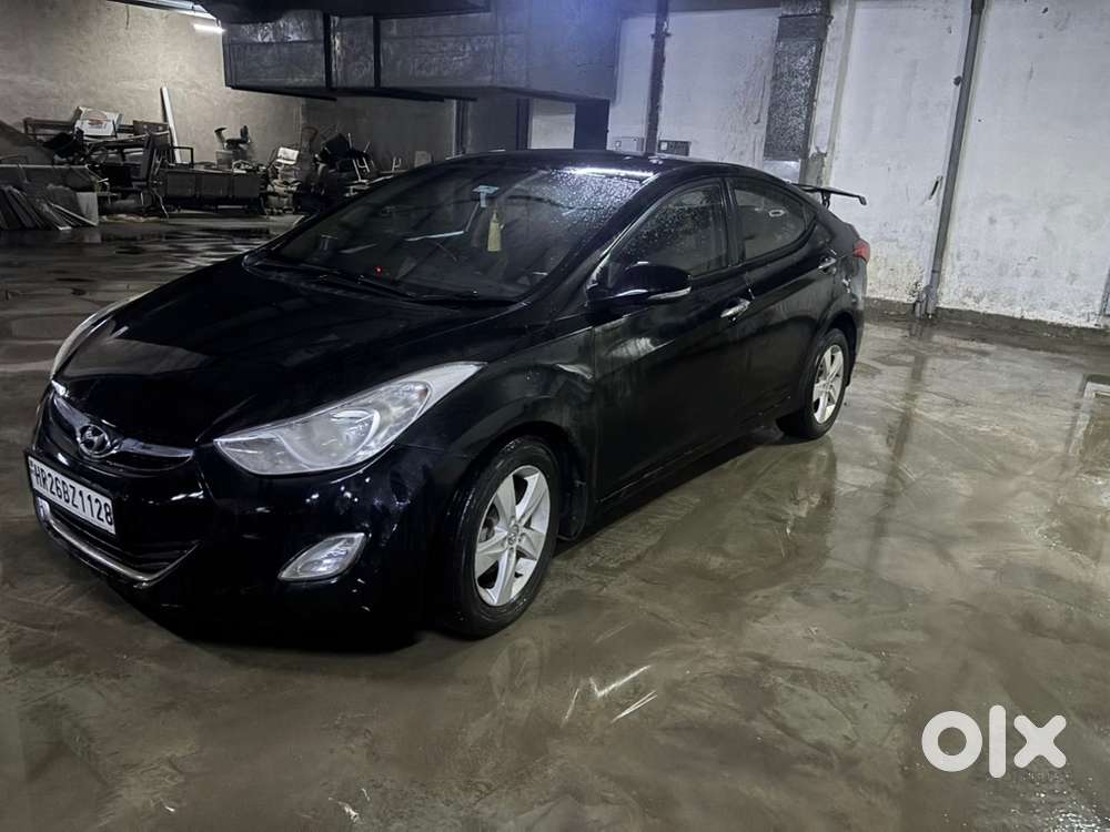 Hyundai New Elantra Petrol 2013