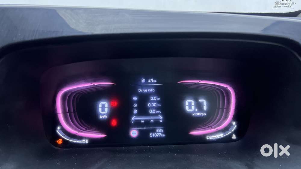 Kia Carens 1.4 Luxury Plus 6 Str, 2022, Petrol