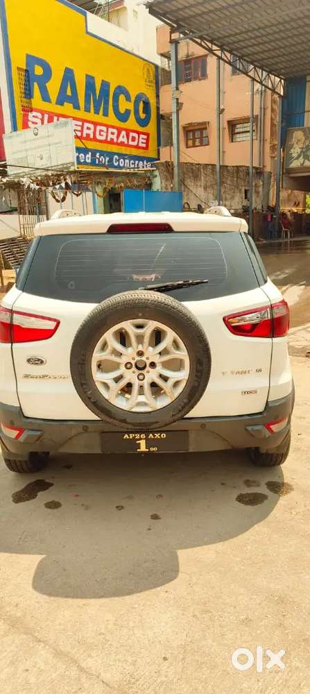 Ford Escort 2013 Top End