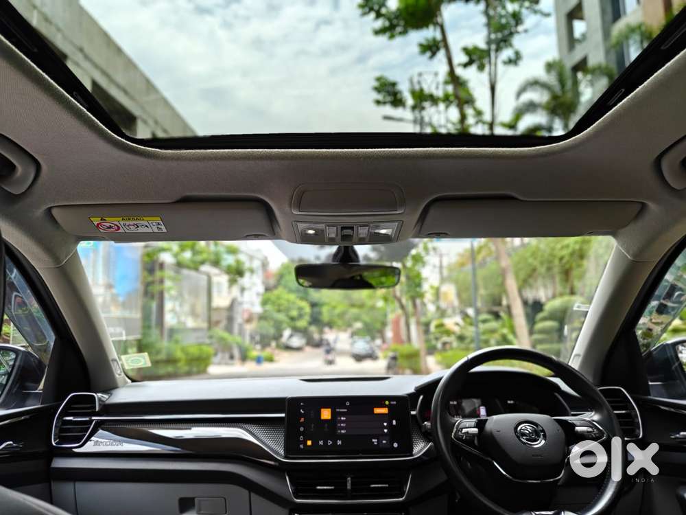 Skoda Kushaq 1.0 Tsi Style At (6 Airbags), 2023, Petrol