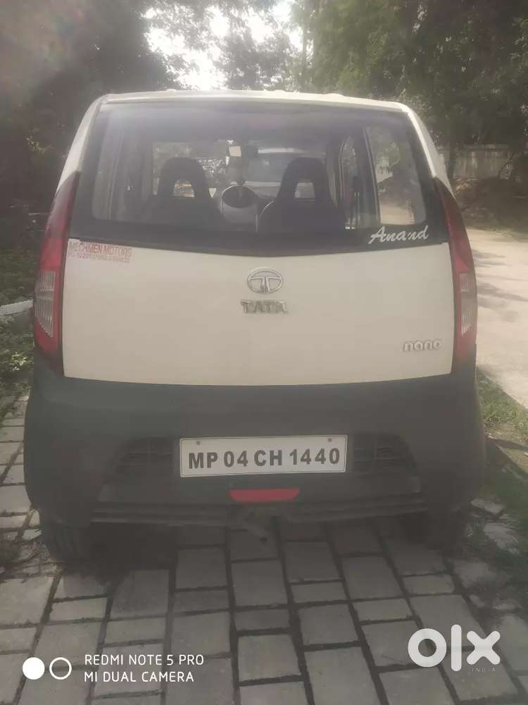 Tata Nano 2011,ivory, Running