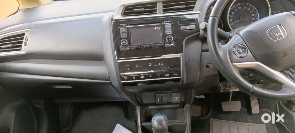 Honda Jazz V CVT, 2016, Petrol