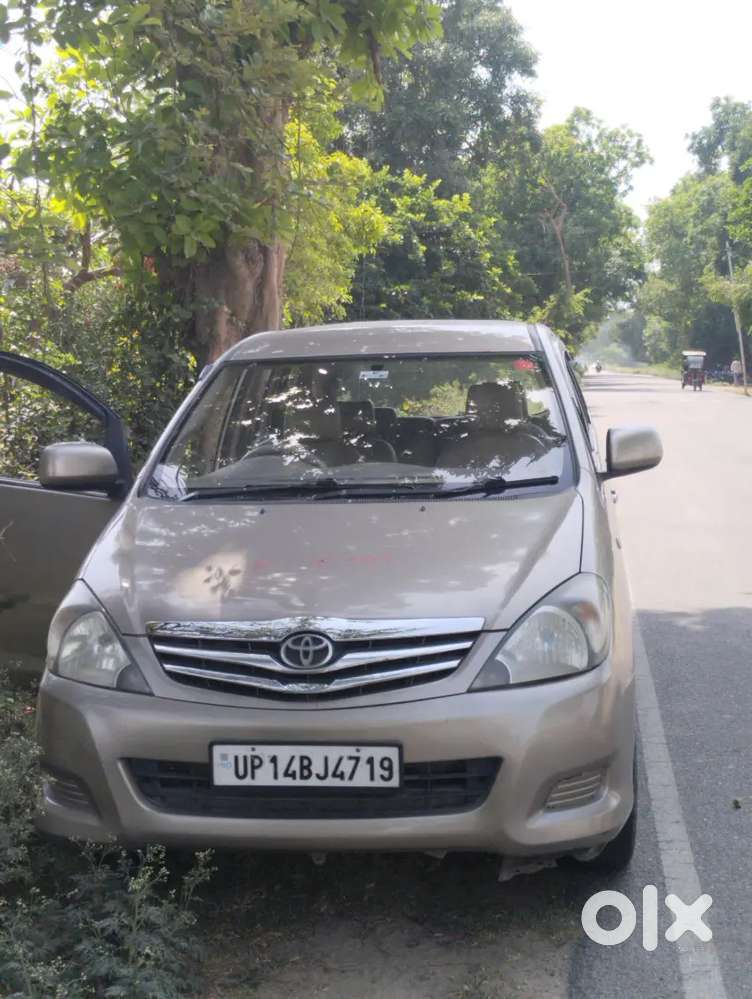 Toyota Innova 2011 Diesel 172000 Km Driven Indian Ekdum Shield Hai