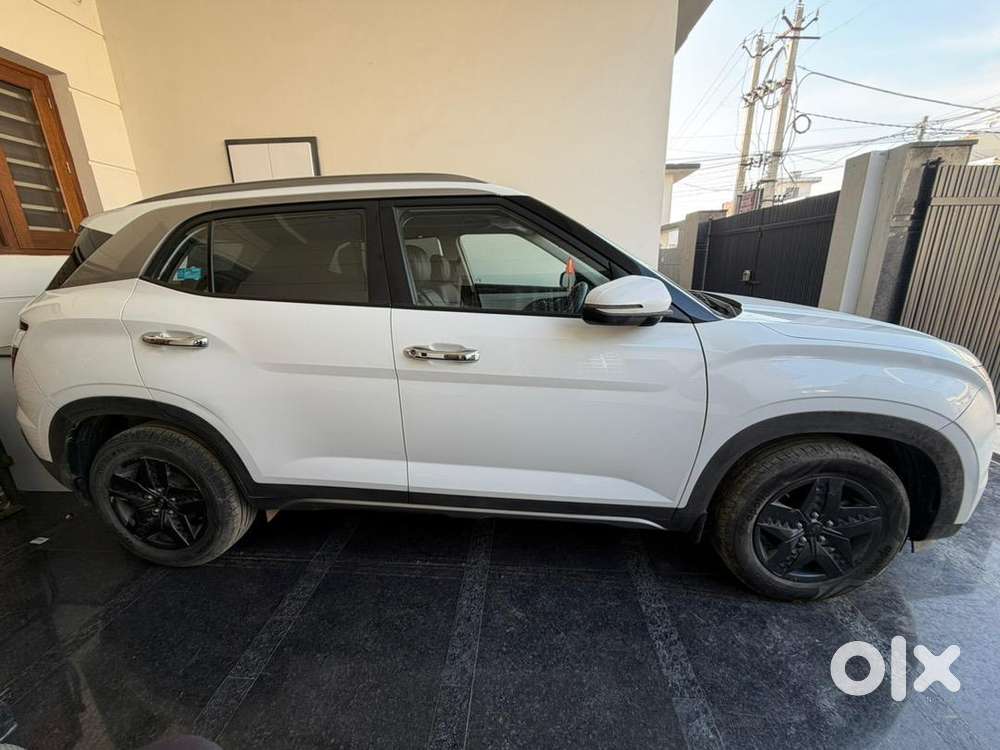 Hyundai Creta 2022 Petrol 900000 Km Driven