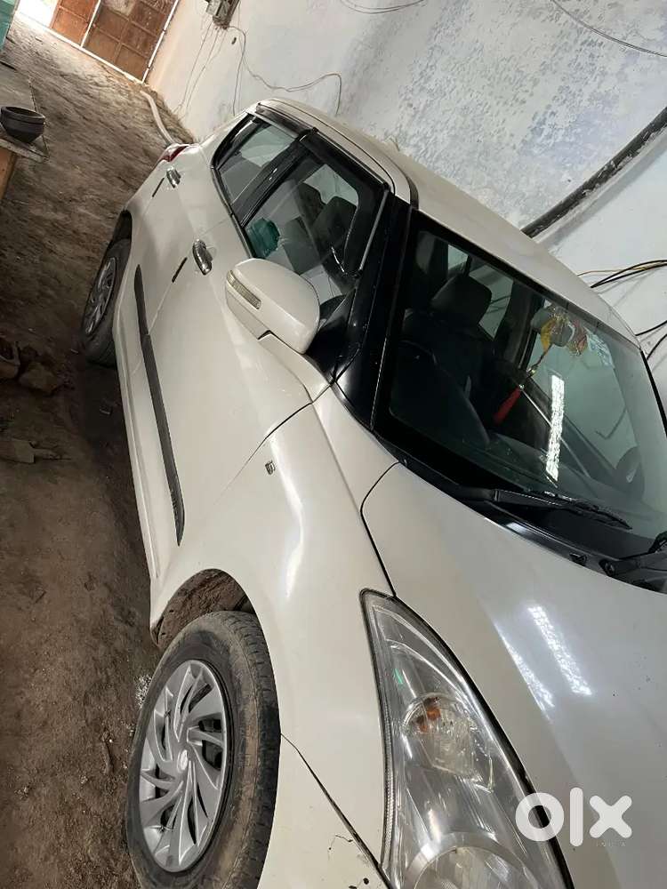 Maruti Suzuki Swift 2015 Diesel 82000 Km Driven