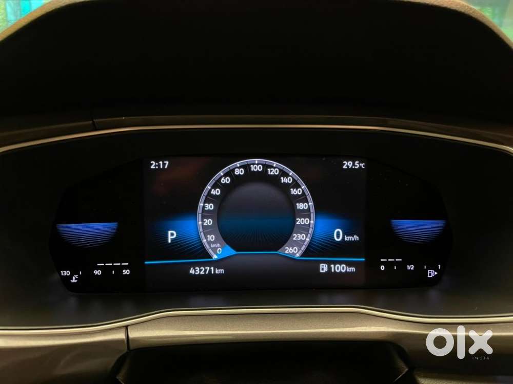 Volkswagen Taigun 1.0 Tsi Topline At, 2022, Petrol