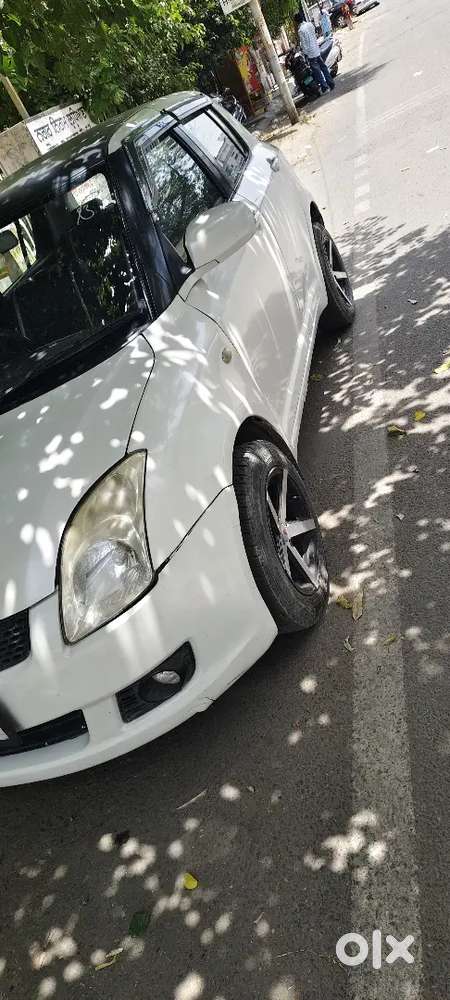 Maruti Suzuki Swift 2011