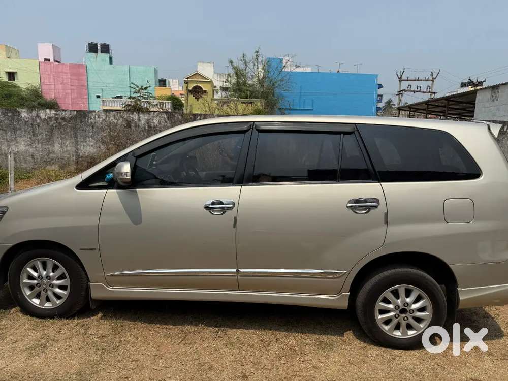 Toyota Innova 2014 Diesel Well Maintained