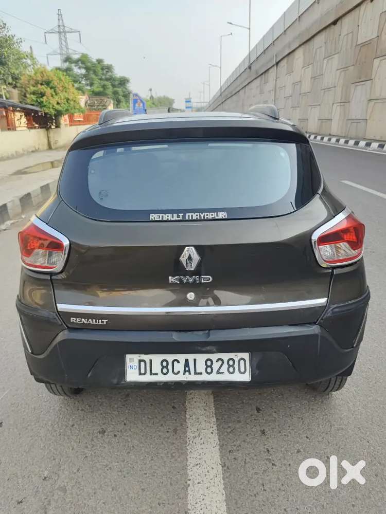 Renault Kwid 2016 Model Petrol Car.