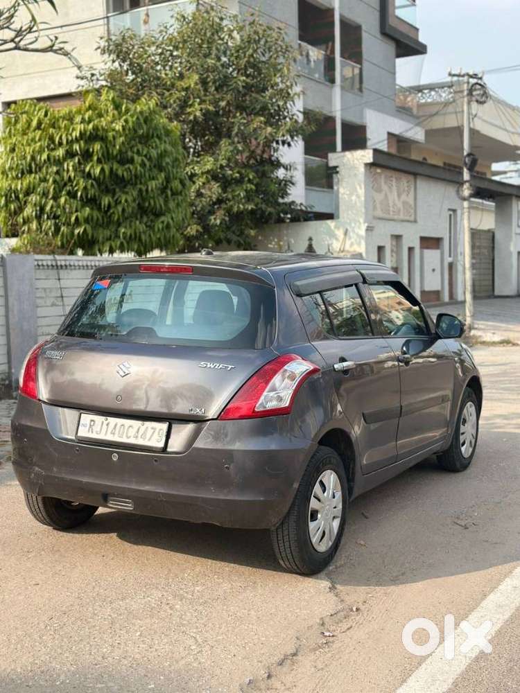Maruti Suzuki Swift 1.2 Lxi (o), 2017, Petrol