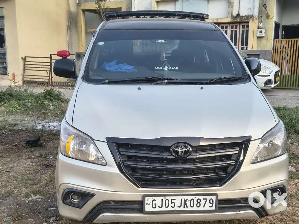 Toyota Innova 2014