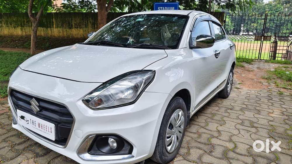 Maruti Suzuki Dzire 1.2 Vxi, 2022, Petrol