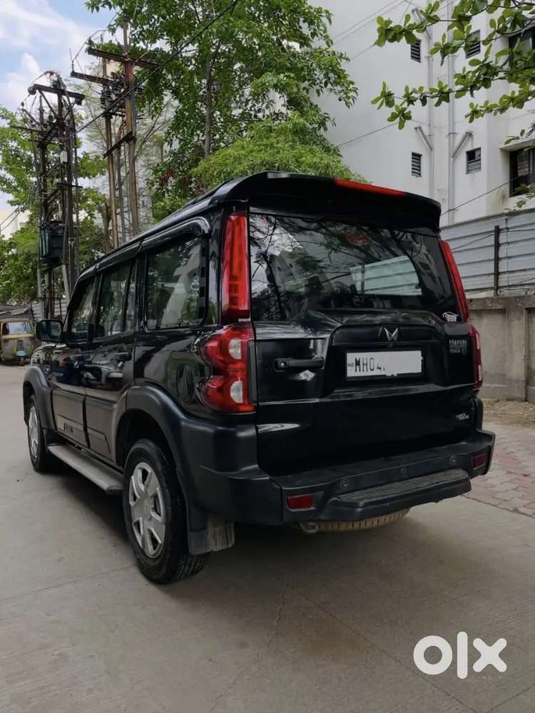 Mahindra Scorpio Classic 2022 Variant Mt