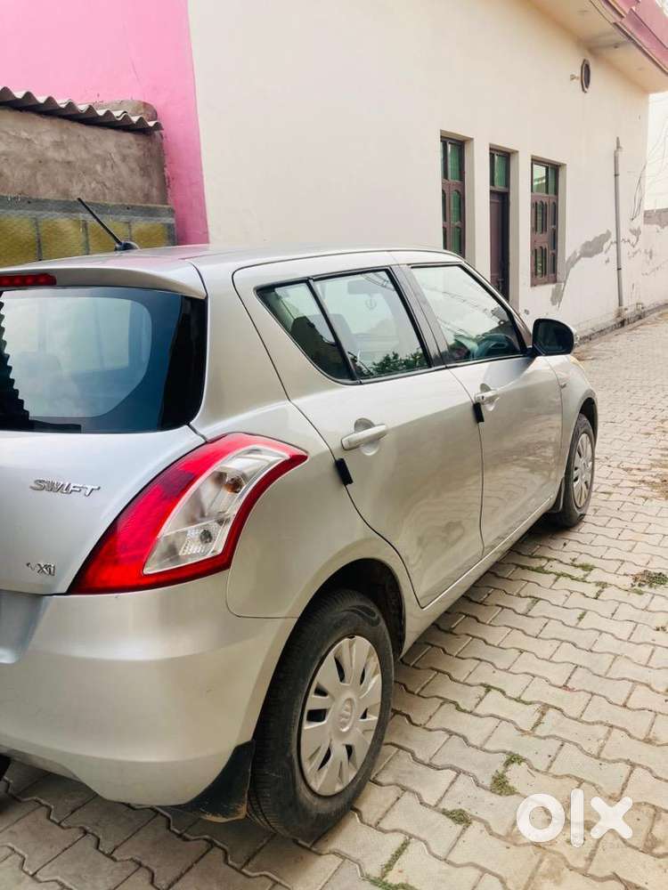 Maruti Suzuki Swift 2013 Petrol 72000 Km Driven