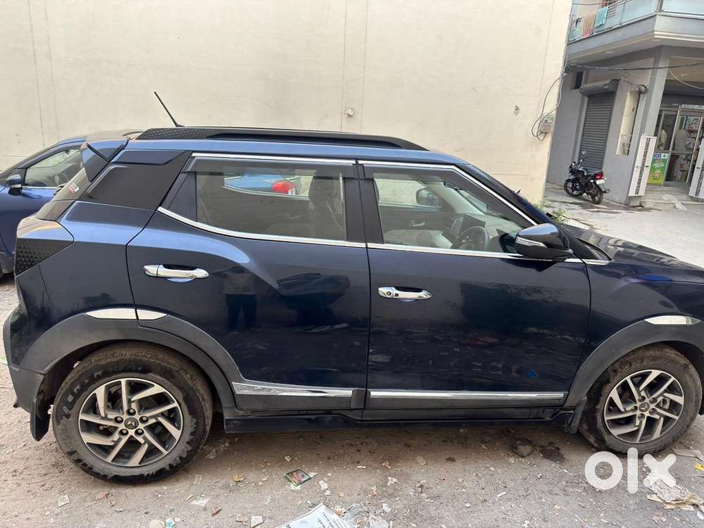 Mahindra Xuv 3xo 2025 Petrol Showroom Condition