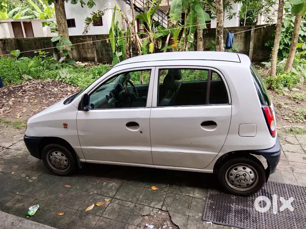 Hyundai Santro 2003, കഴിഞ്ഞ 13 വർഷങ്ങളായി ഡോക്ടറുടെ ഉപയോഗത്തിലുള്ളത്.