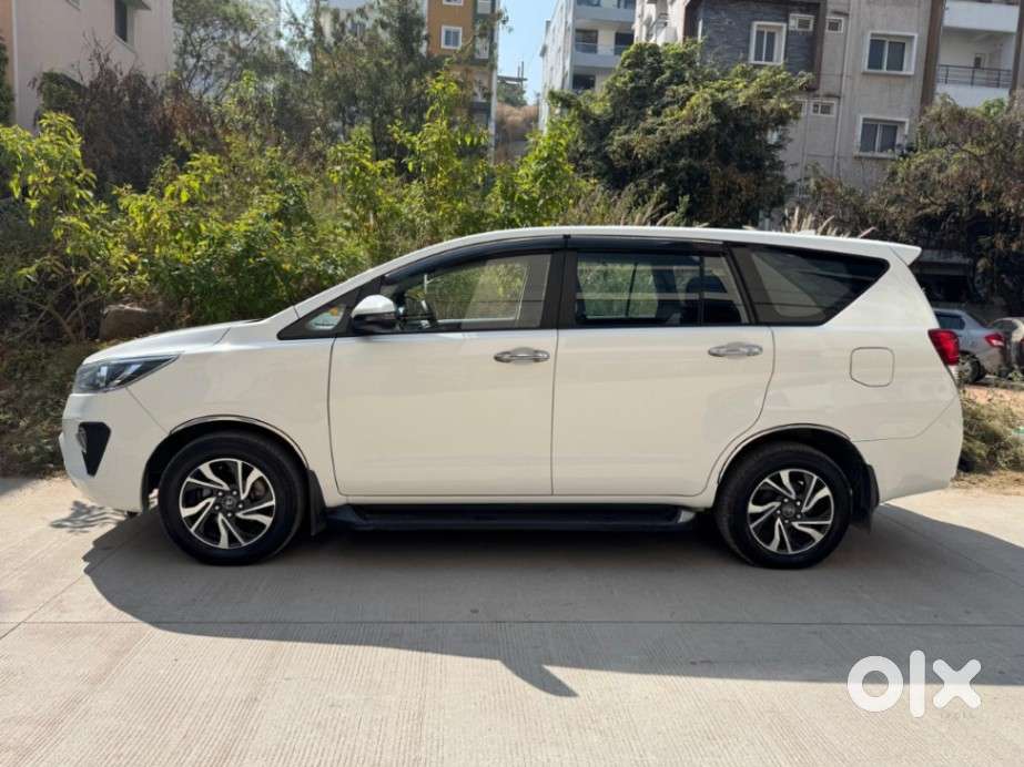 Toyota Innova Crysta [2020-ongoing] 2.4 Gx 8 Str, 2021, Diesel