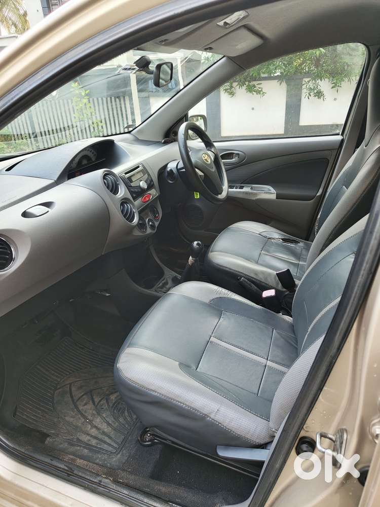 Toyota Etios, 2011, Petrol