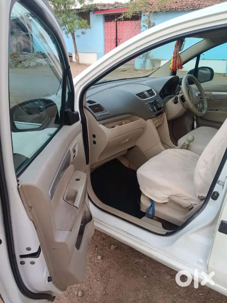 Maruti Suzuki Ertiga 2015 Diesel 96000 Km Driven