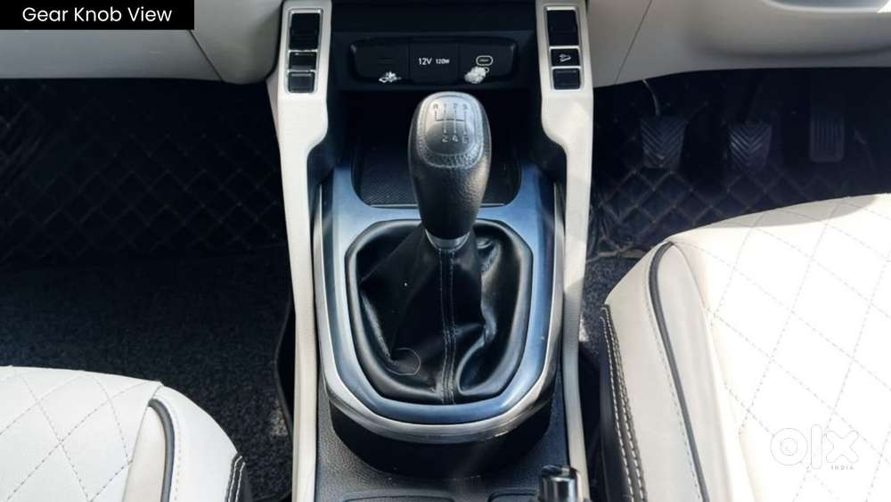 Kia Carens 1.5 Premium 7 Str, 2023, Petrol