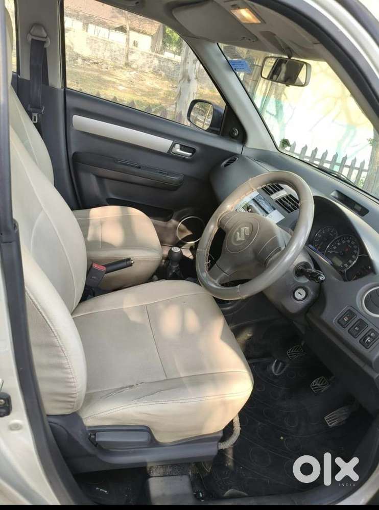 Maruti Suzuki Swift 2011 Petrol Well Maintained