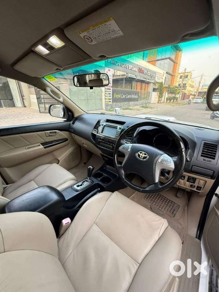 Toyota Fortuner 3.0 4x2 Automatic, 2015, Diesel