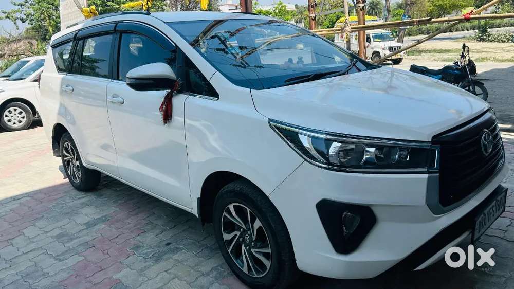 Toyota Innova Crysta 2022 Petrol 61348 Km Driven