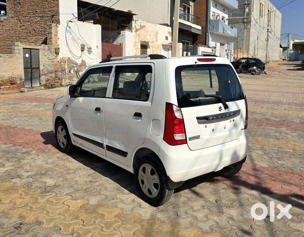 Maruti Suzuki Wagon R Vxi, 2018, Petrol