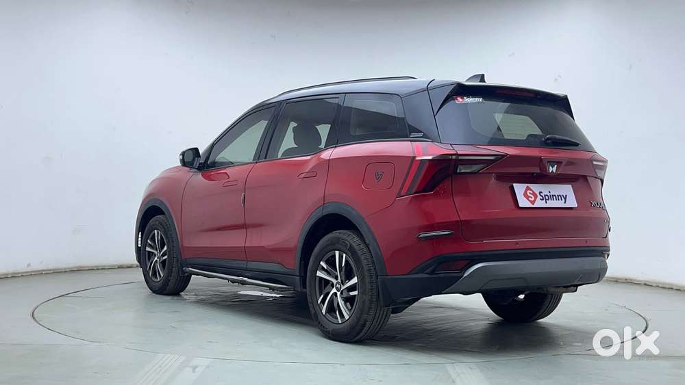 Mahindra Xuv700 2.0 Ax 5 Petrol At Str, 2023, Petrol