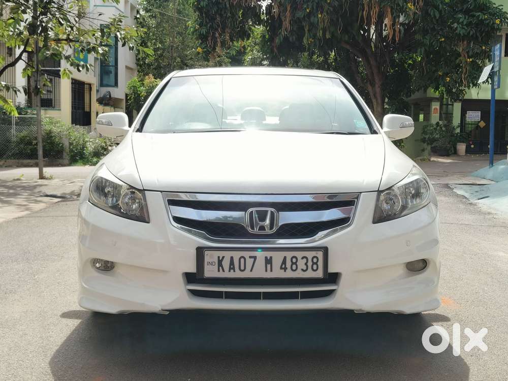 Honda Accord 2.4 Manual, 2013, Petrol
