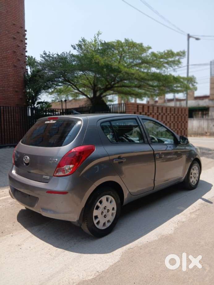 Hyundai I20 Magna 1.2 Mt, 2013, Petrol