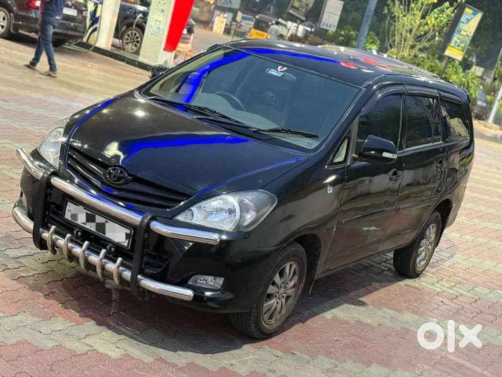 Toyota Innova 2004-2011 2.5 V Diesel 8-seater, 2008, Diesel